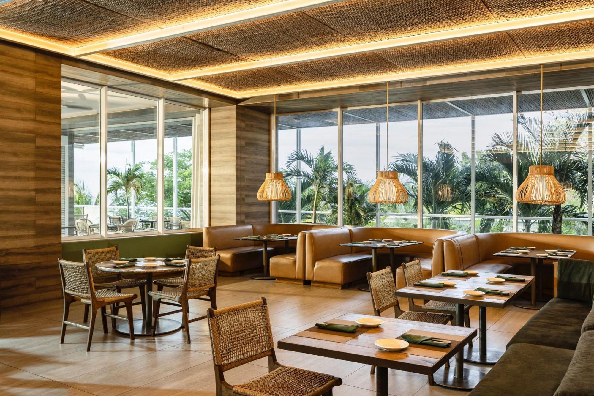 サンタ マルタ マリオット リゾート プラヤ ドルミーダ サンタ・マルタ エクステリア 写真 The interior of the restaurant