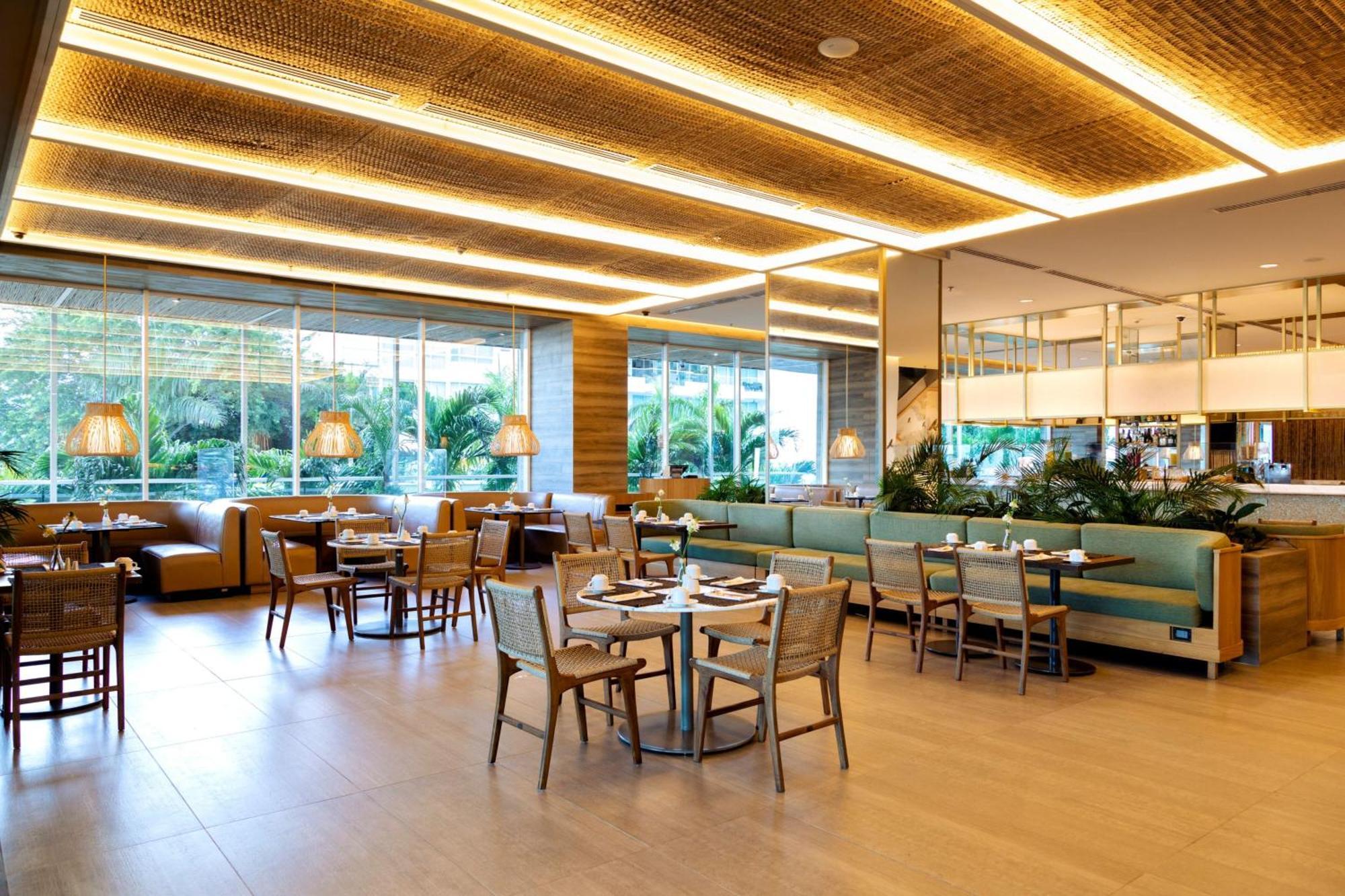 サンタ マルタ マリオット リゾート プラヤ ドルミーダ サンタ・マルタ エクステリア 写真 The interior of the restaurant